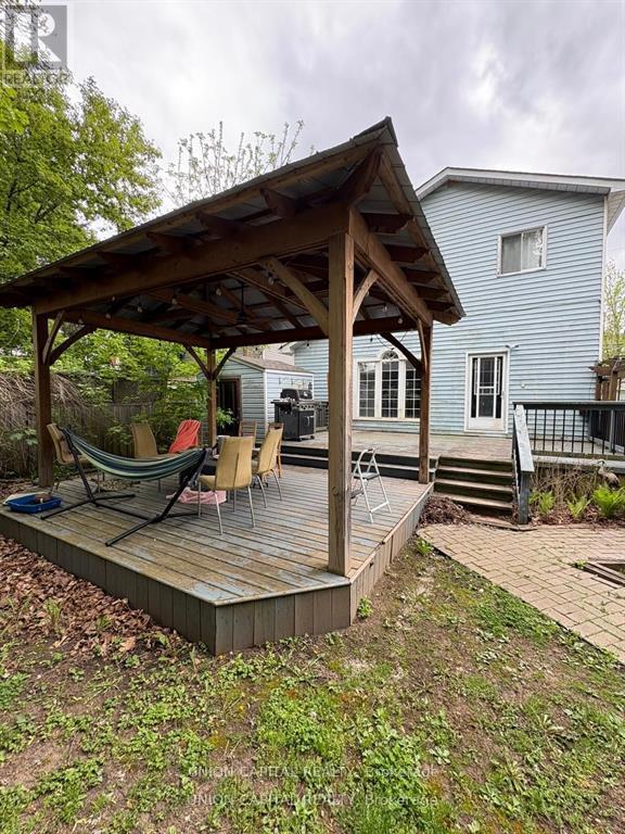 38 Ward Avenue, Hamilton, ON - Outdoor