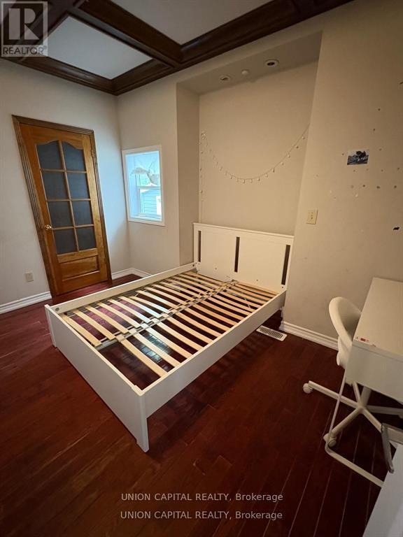 38 Ward Avenue, Hamilton, ON - Indoor