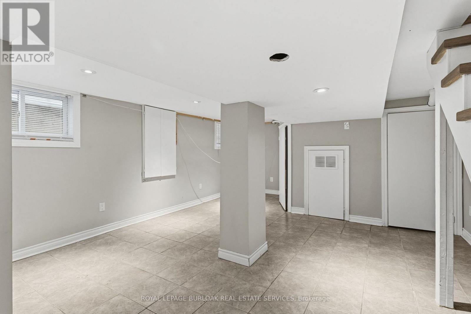 71 Glendale Avenue N, Hamilton, ON - Indoor Photo Showing Other Room