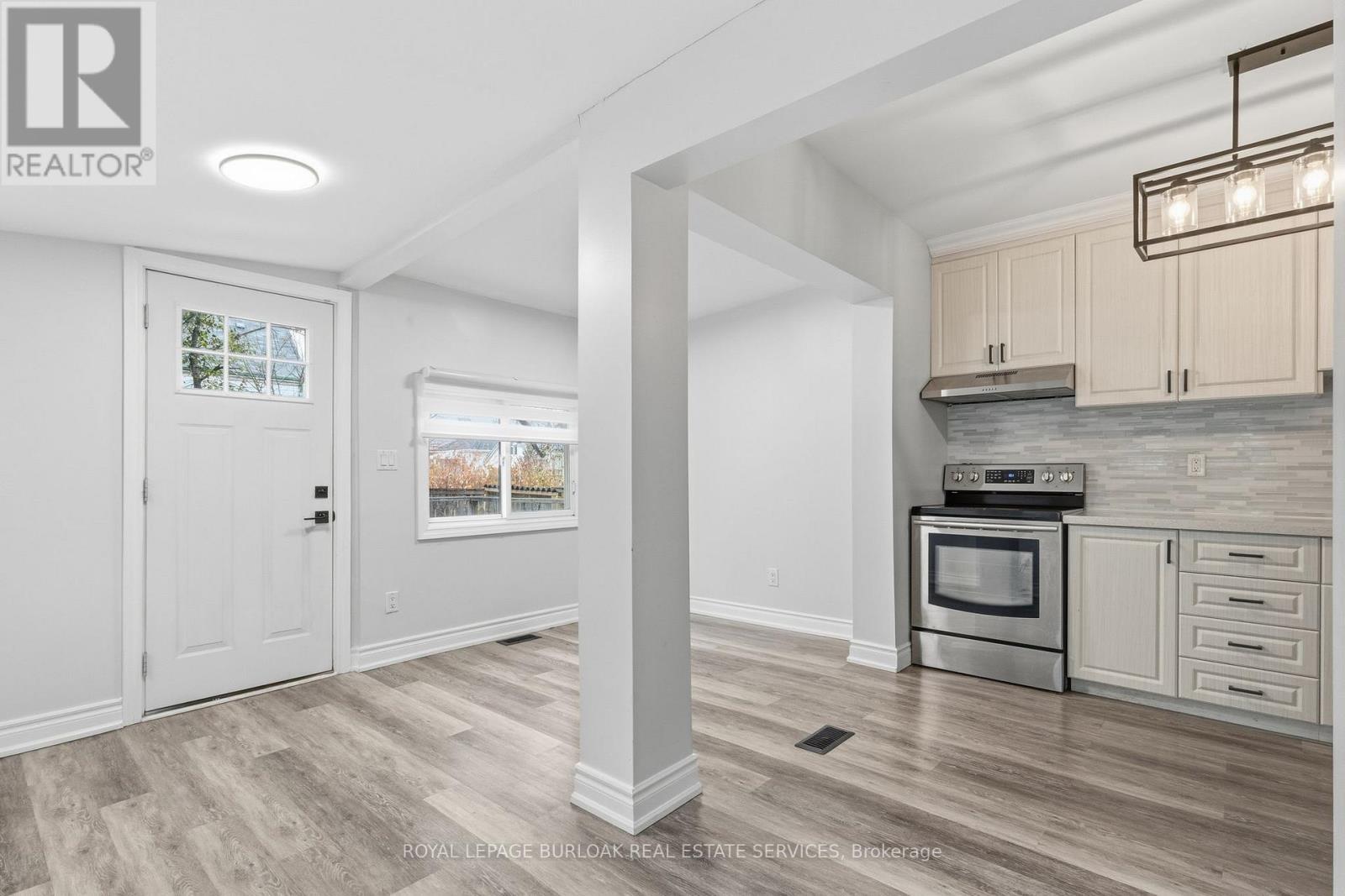 71 Glendale Avenue N, Hamilton, ON - Indoor