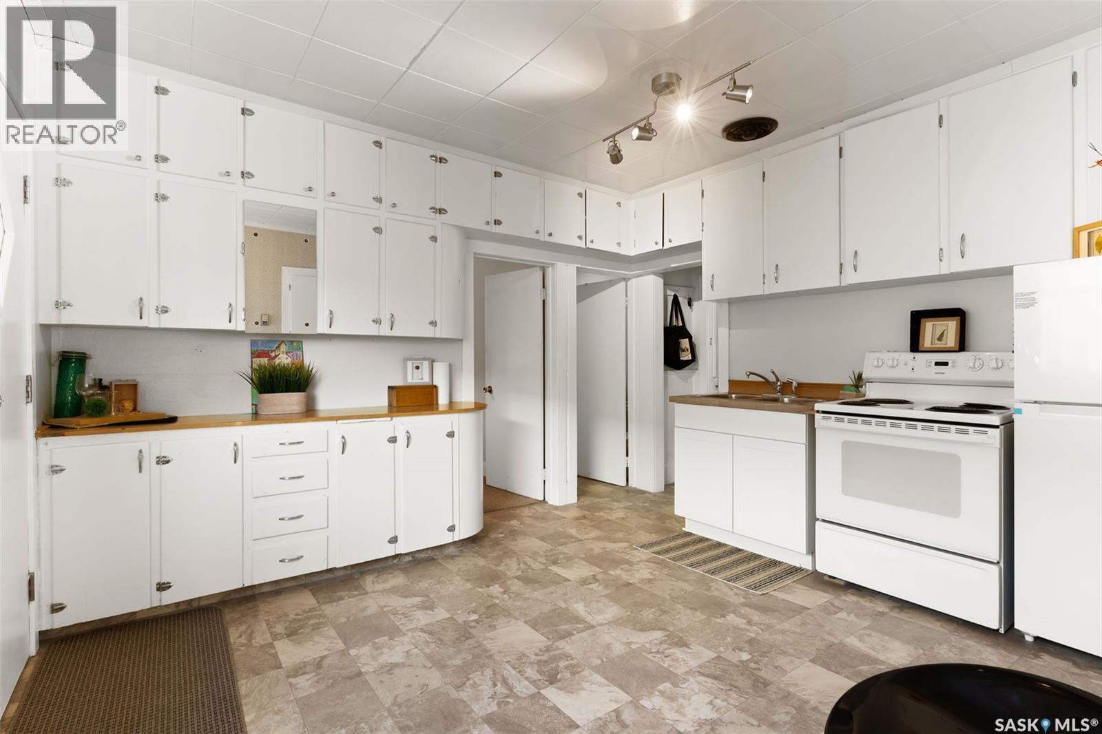 234 Railway Avenue, Southey, SK