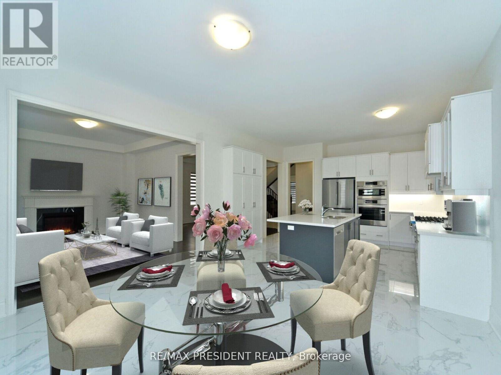 210 Mckean Drive, Whitchurch-Stouffville, ON - Indoor Photo Showing Dining Room