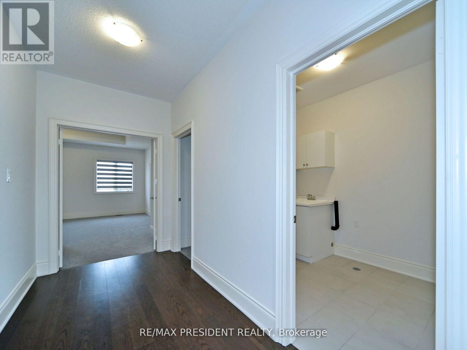 210 Mckean Drive, Whitchurch-Stouffville, ON - Indoor Photo Showing Other Room