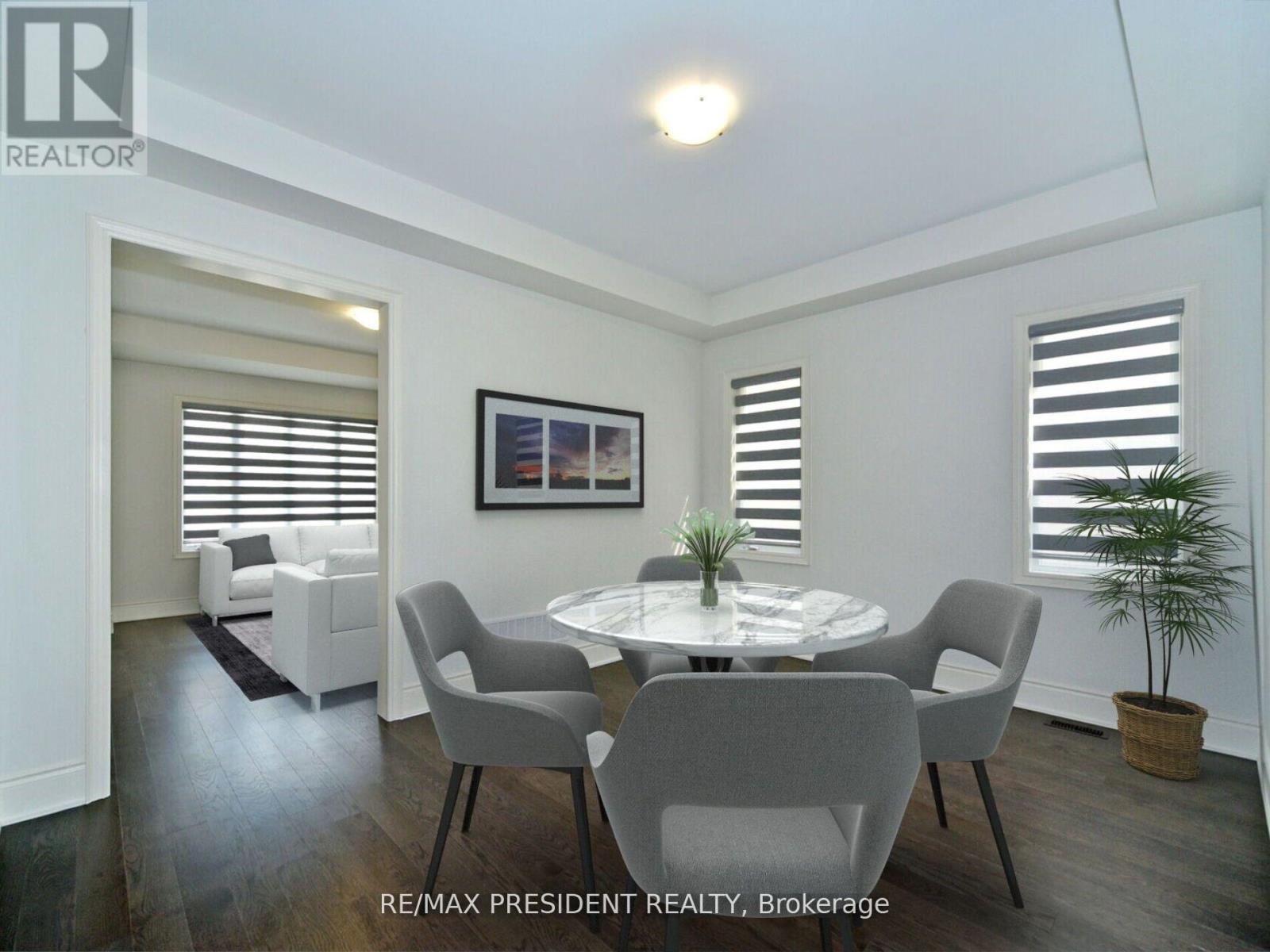 210 Mckean Drive, Whitchurch-Stouffville, ON - Indoor Photo Showing Dining Room