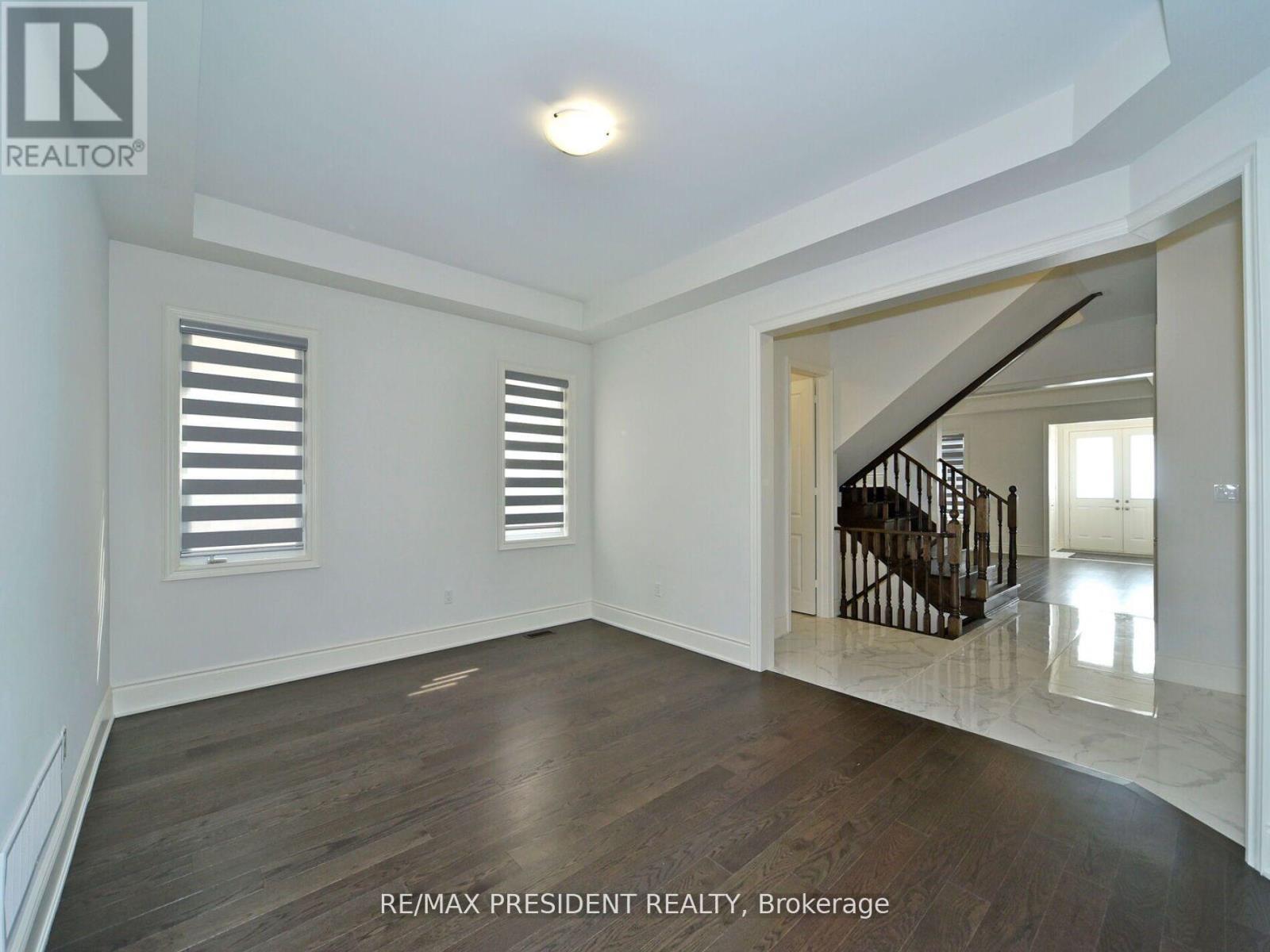 210 Mckean Drive, Whitchurch-Stouffville, ON - Indoor Photo Showing Other Room