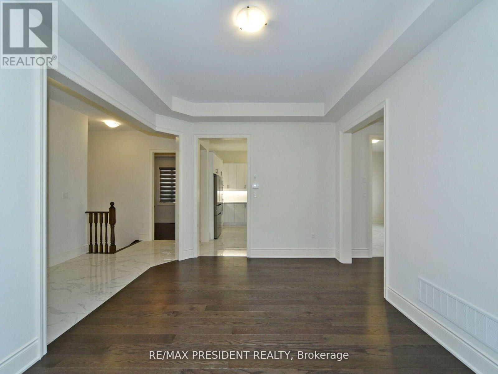 210 Mckean Drive, Whitchurch-Stouffville, ON - Indoor Photo Showing Other Room