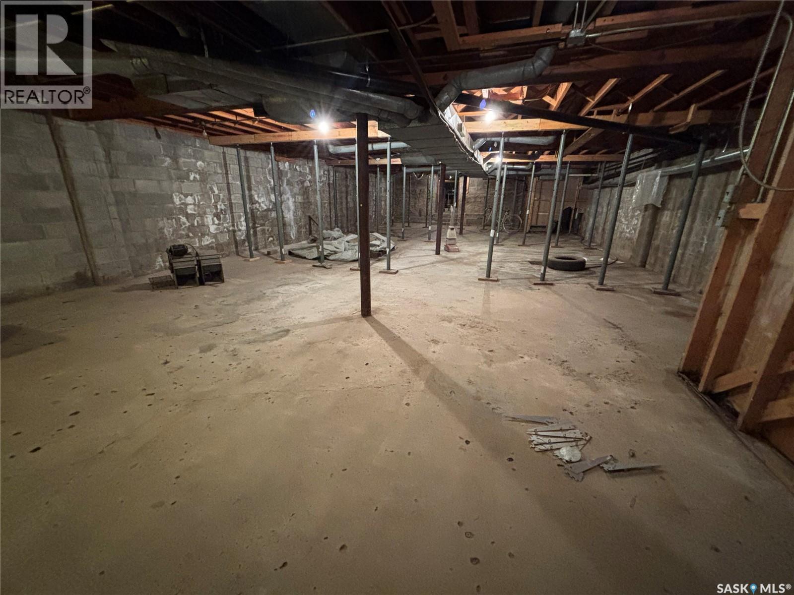 113 & 115 Main Street, Melfort, SK