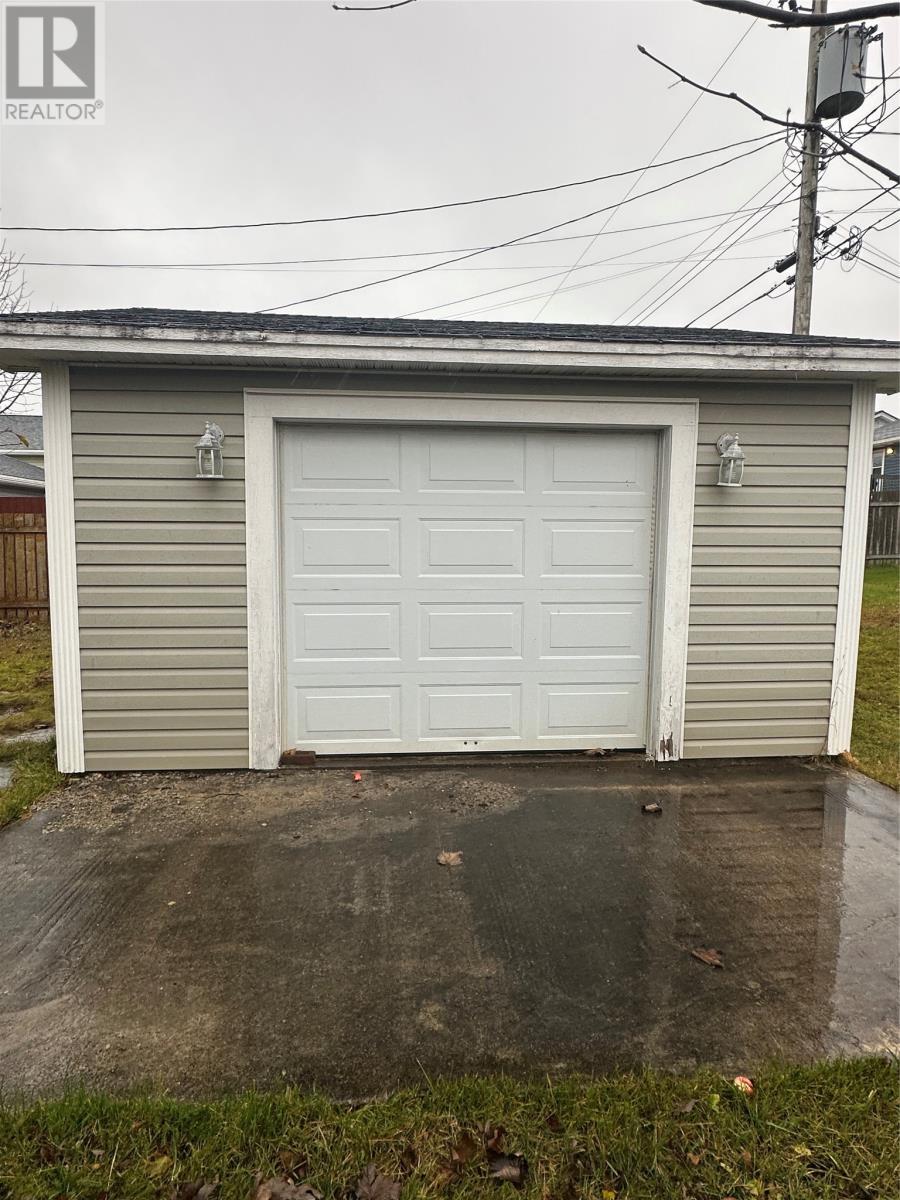 29 Ashgrove Drive, Paradise, NL - Outdoor With Exterior