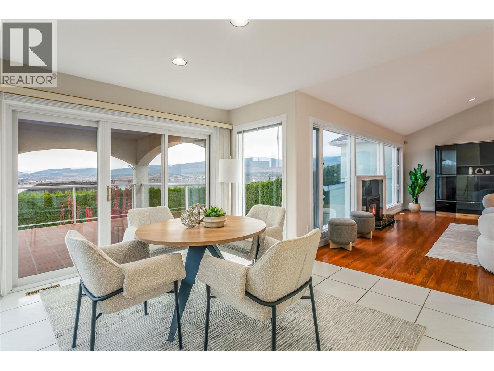 2545 Campbell Road, West Kelowna, BC - Indoor