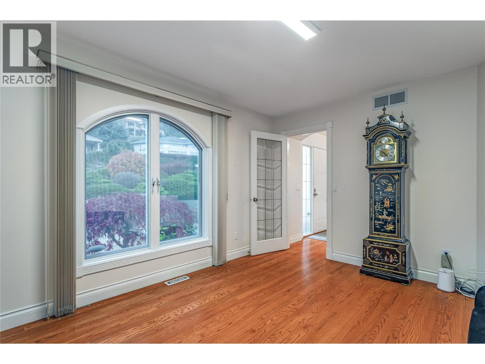 2545 Campbell Road, West Kelowna, BC - Indoor Photo Showing Other Room