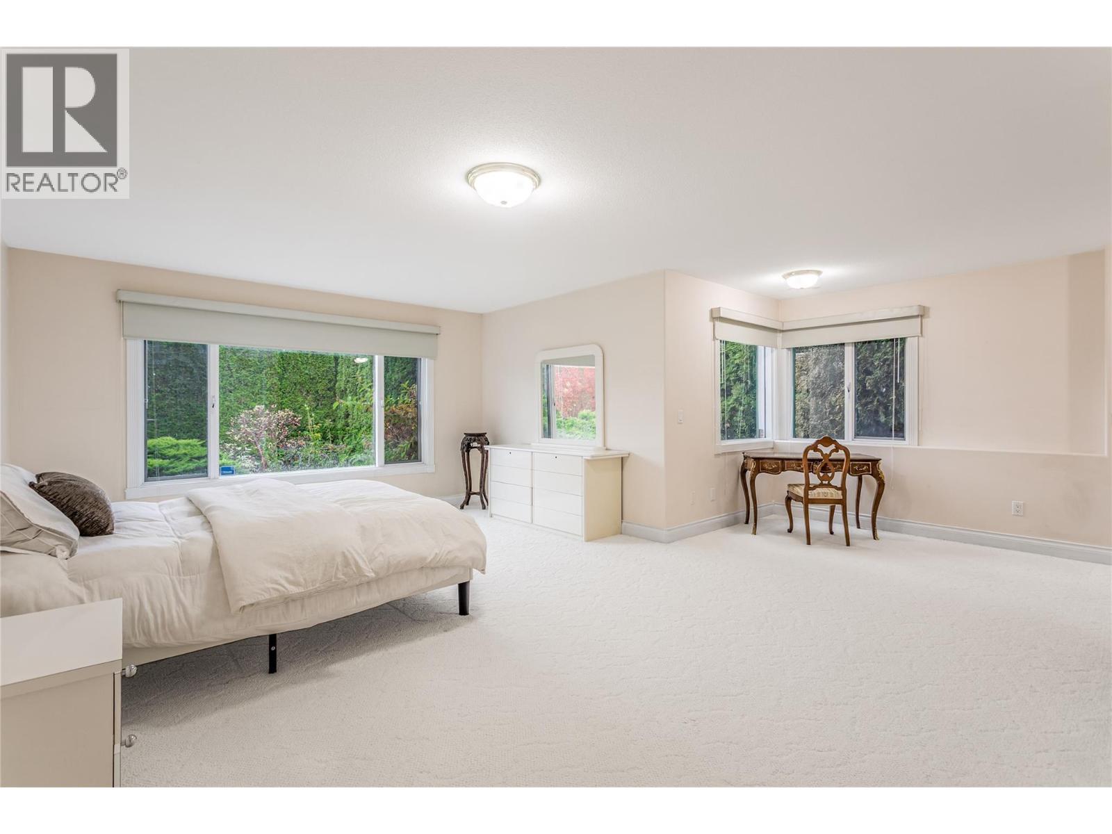 2545 Campbell Road, West Kelowna, BC - Indoor Photo Showing Bedroom