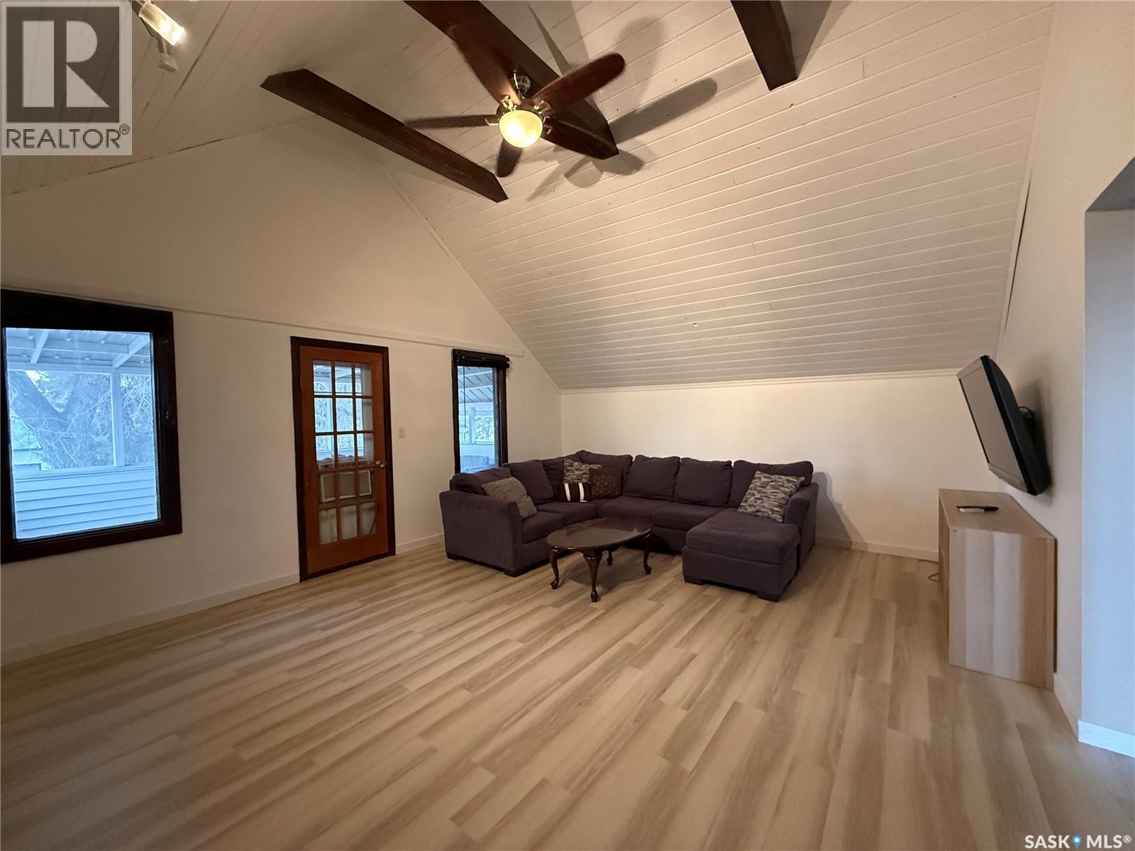 732 6Th Street, Humboldt, SK - Indoor