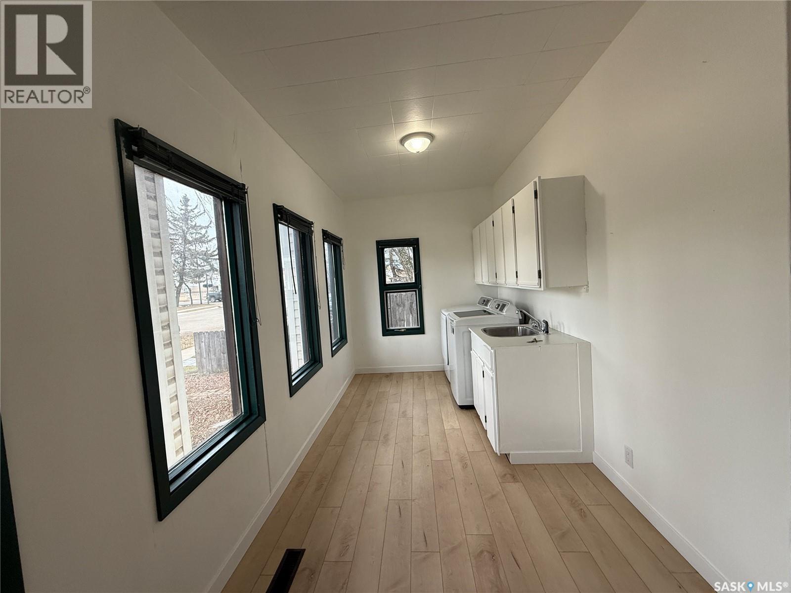 732 6Th Street, Humboldt, SK - Indoor