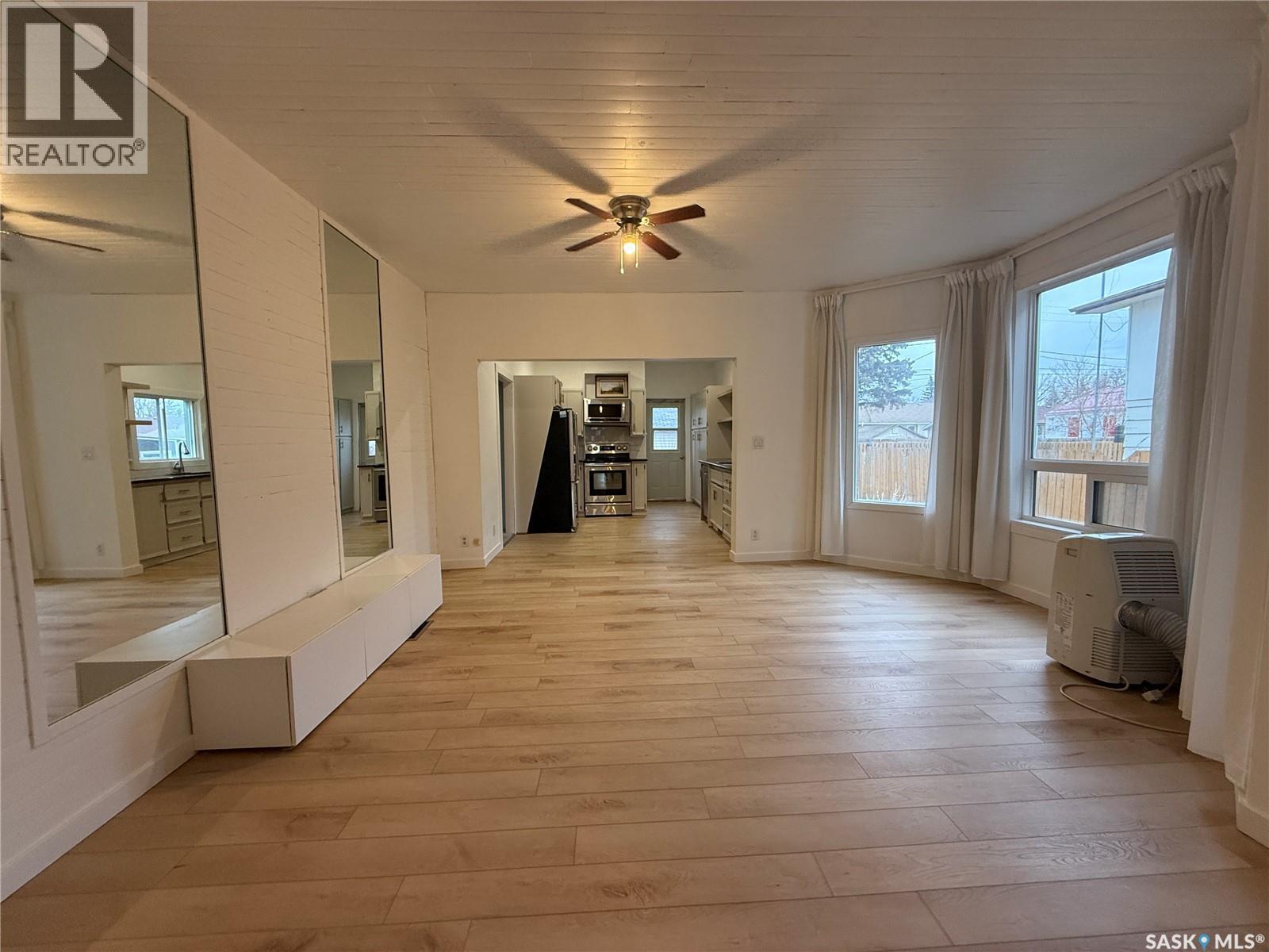 732 6Th Street, Humboldt, SK - Indoor