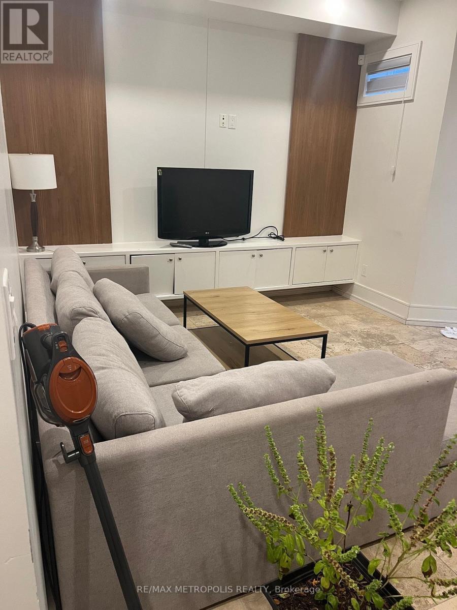 Lower - 94 Marilake Drive, Toronto, ON - Indoor