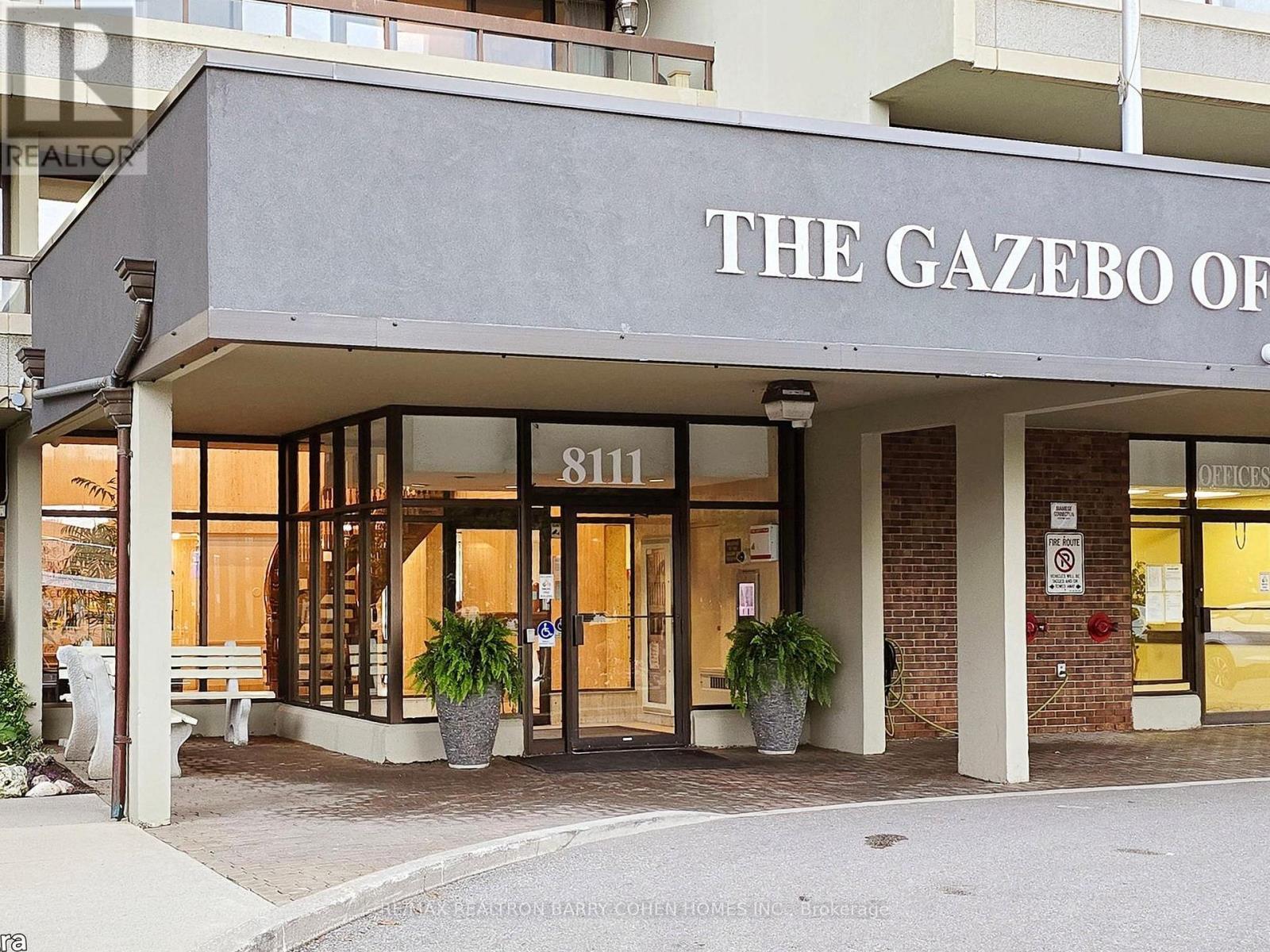 705 - 8111 Yonge Street, Markham, ON - Outdoor