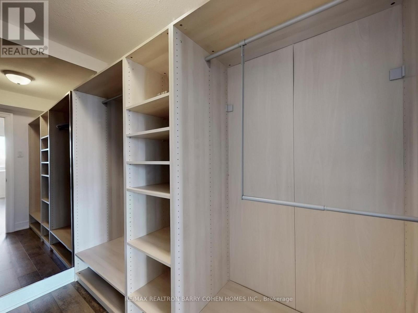 705 - 8111 Yonge Street, Markham, ON - Indoor Photo Showing Other Room