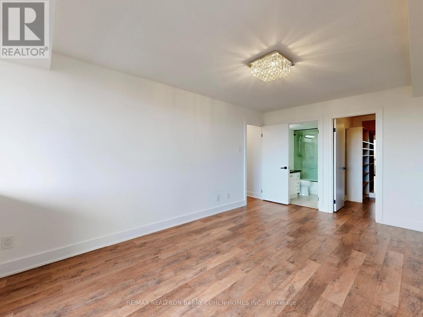 705 - 8111 Yonge Street, Markham, ON - Indoor Photo Showing Other Room