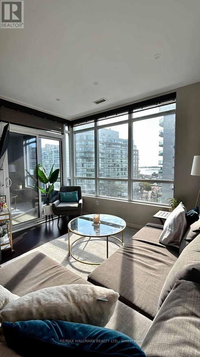 710 - 38 Dan Leckie Way, Toronto, ON - Indoor Photo Showing Living Room