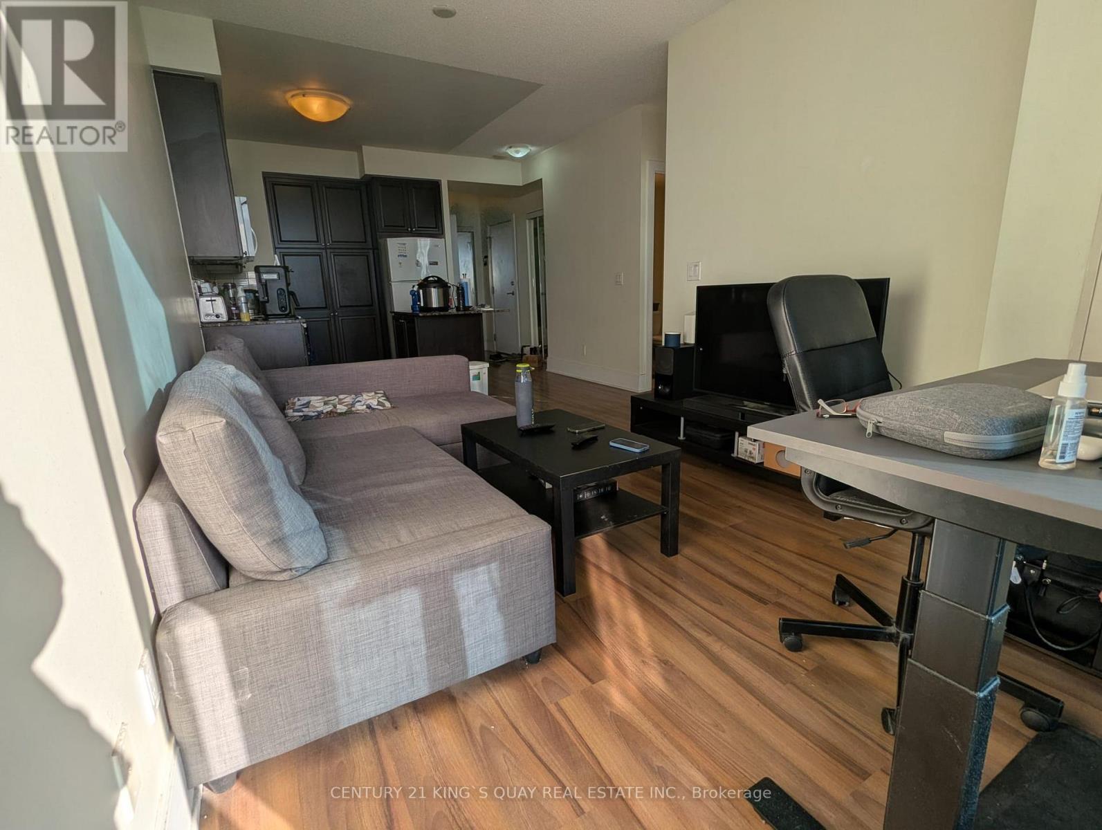 2210 - 330 Burnhamthorpe Road W, Mississauga, ON - Indoor