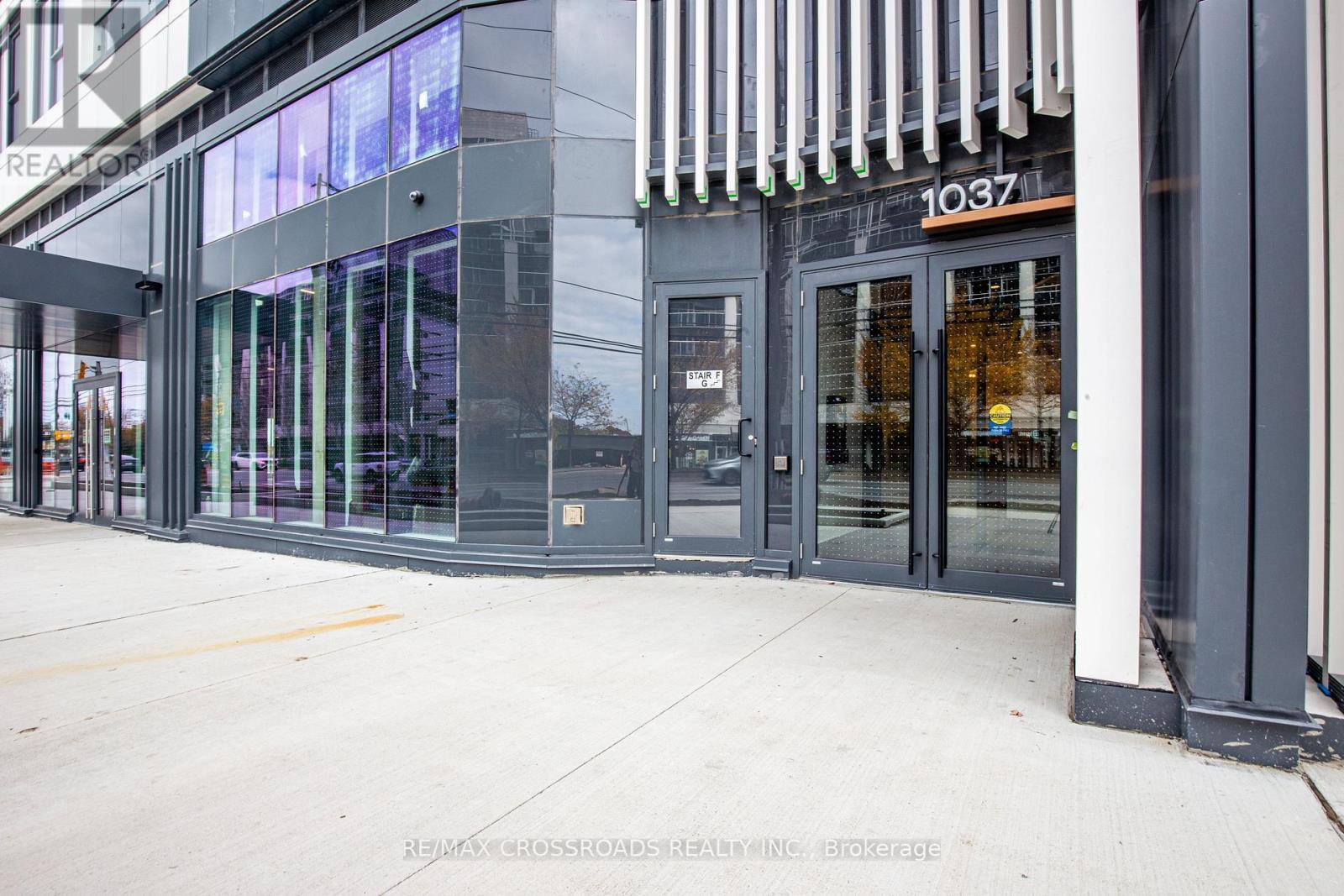 614 - 1037 The Queensway, Toronto, ON - Outdoor