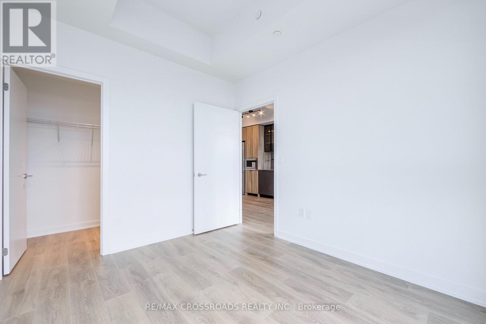 614 - 1037 The Queensway, Toronto, ON - Indoor Photo Showing Other Room