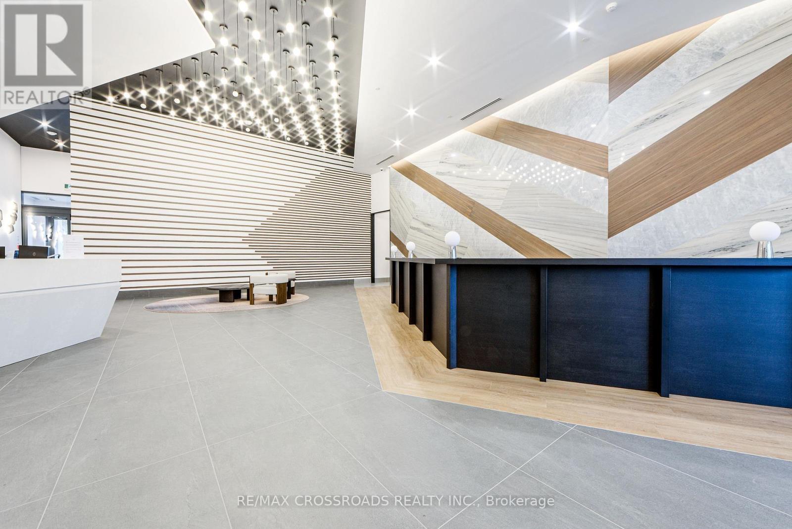 614 - 1037 The Queensway, Toronto, ON - Photo Showing Other Room