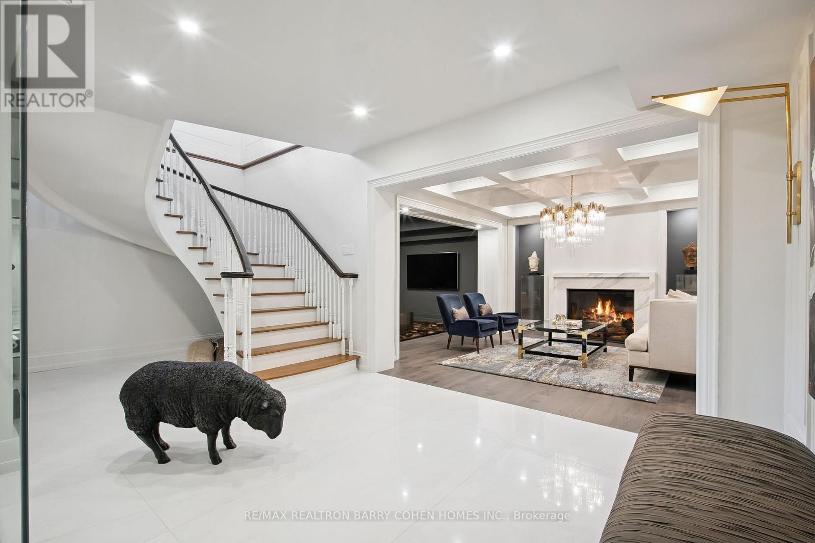 91 Fairfield Drive, King, ON - Indoor With Fireplace