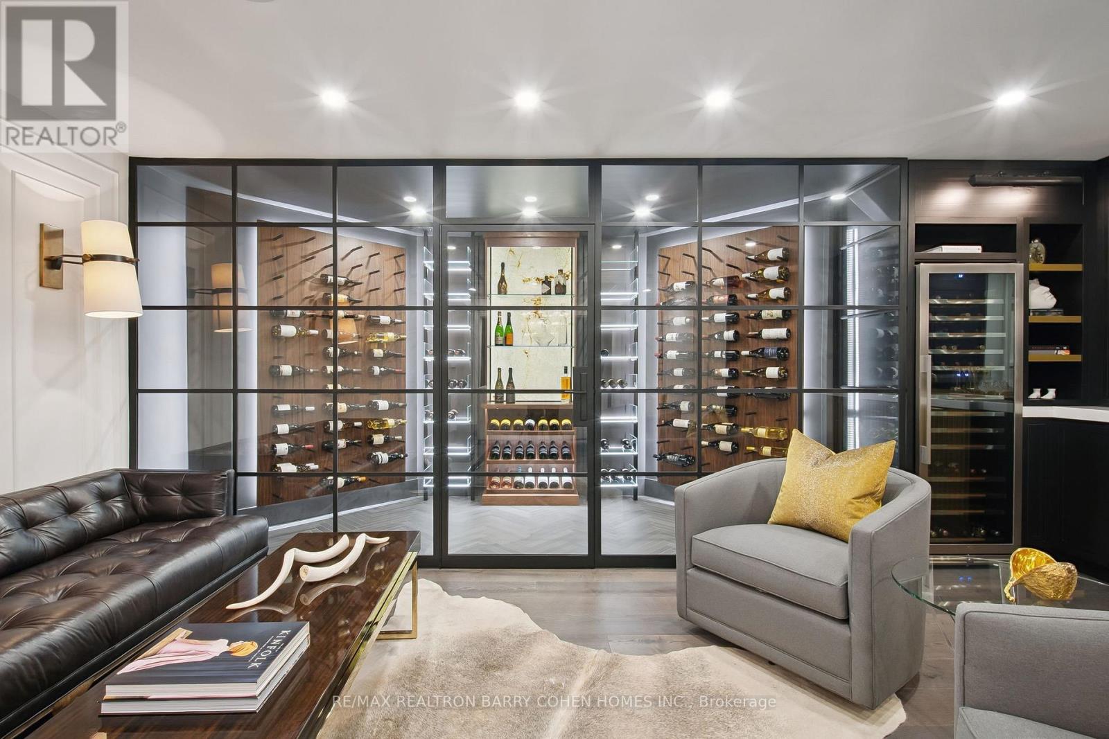 91 Fairfield Drive, King, ON - Indoor Photo Showing Other Room