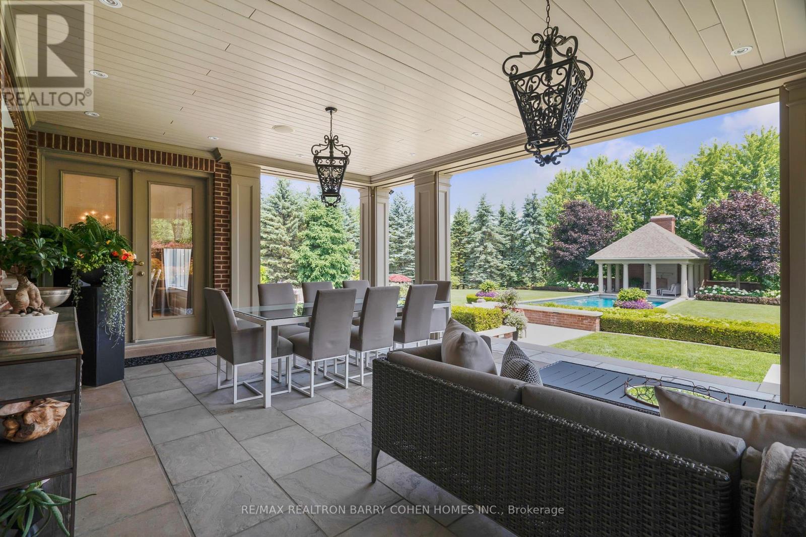 91 Fairfield Drive, King, ON - Outdoor