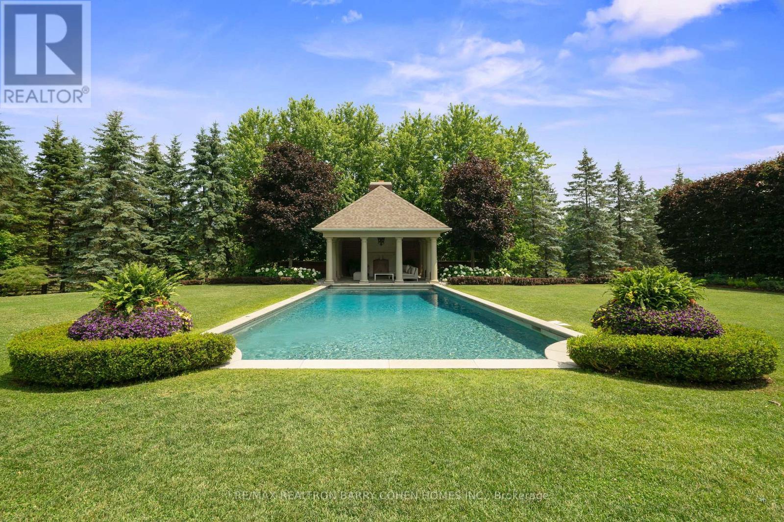 91 Fairfield Drive, King, ON - Outdoor With In Ground Pool With Backyard