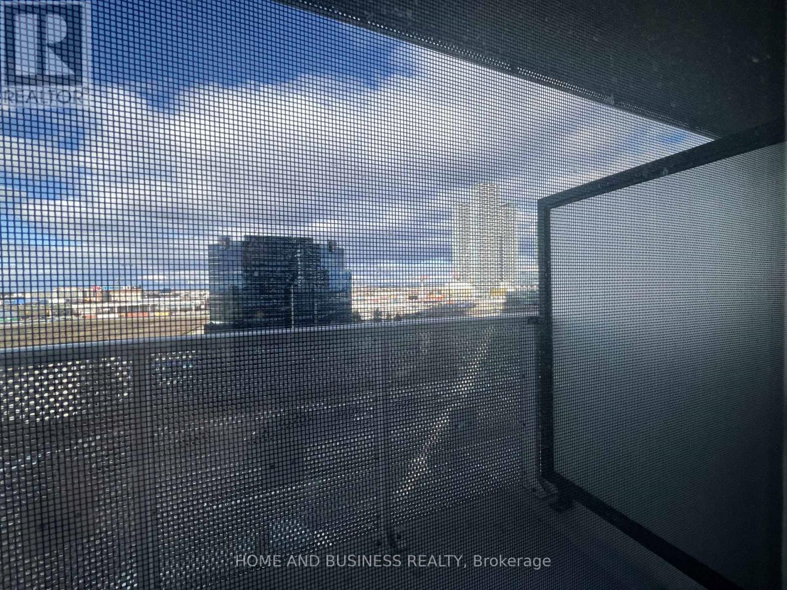 703 - 8 Interchange Way, Vaughan, ON - Indoor Photo Showing Other Room