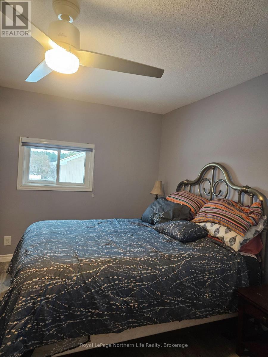431 Brydges Street, Mattawa, ON - Indoor Photo Showing Bedroom