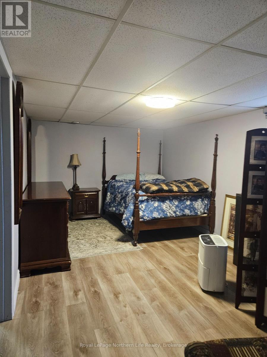 431 Brydges Street, Mattawa, ON - Indoor Photo Showing Bedroom