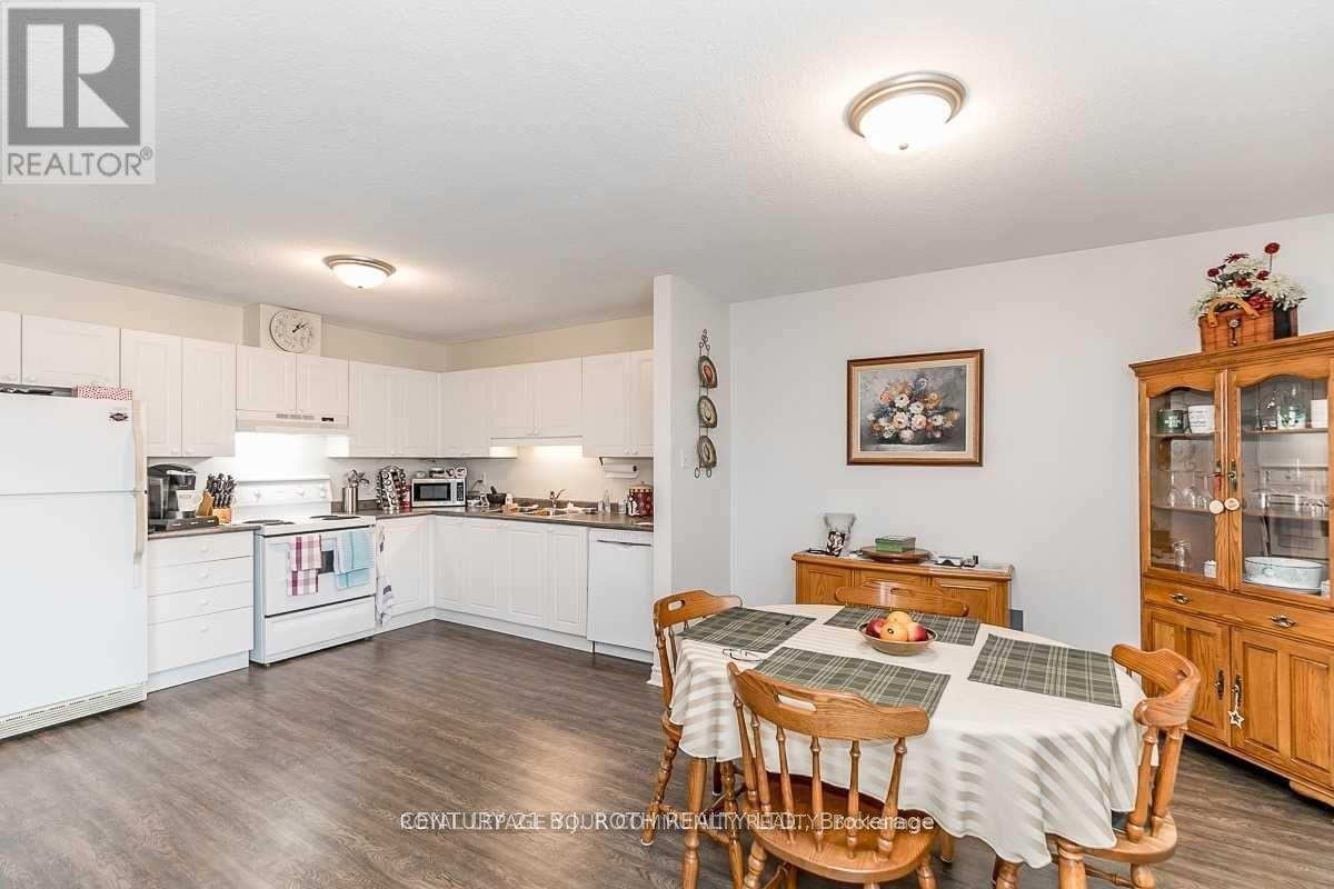 48 Cassandra Drive, Barrie, ON - Indoor