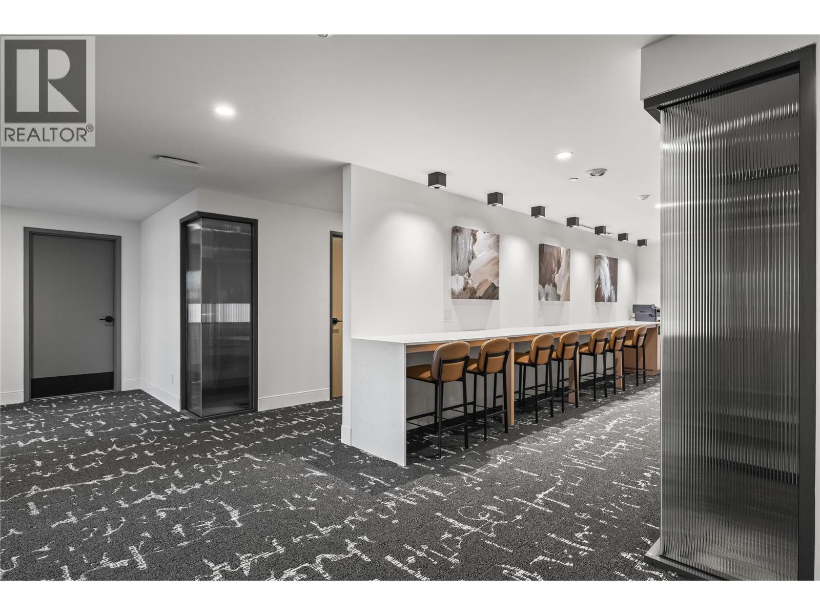 Amenities - 3340 Lakeshore Road Unit# 902, Kelowna, BC - Indoor Photo Showing Other Room