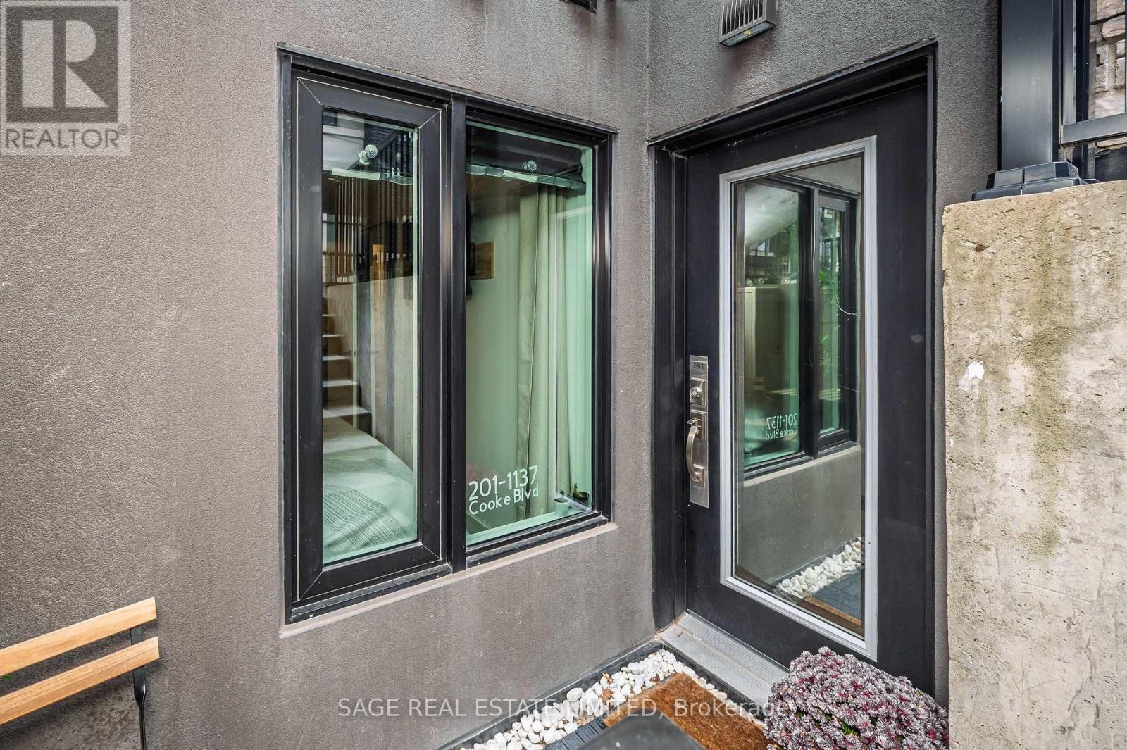 201 - 1137 Cooke Boulevard, Burlington, ON - Outdoor With Exterior