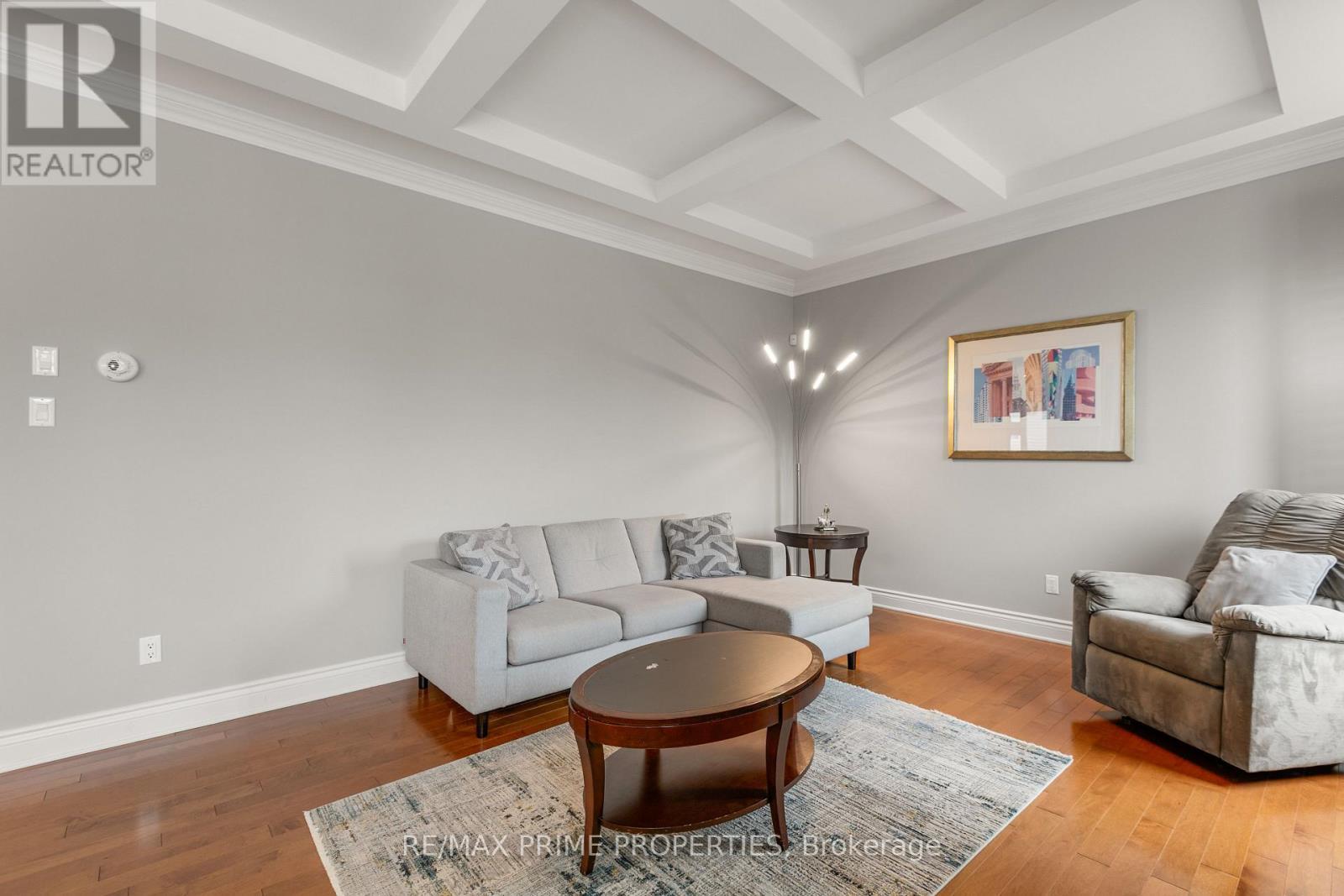 72 Branthaven Street, Ottawa, ON - Indoor Photo Showing Living Room