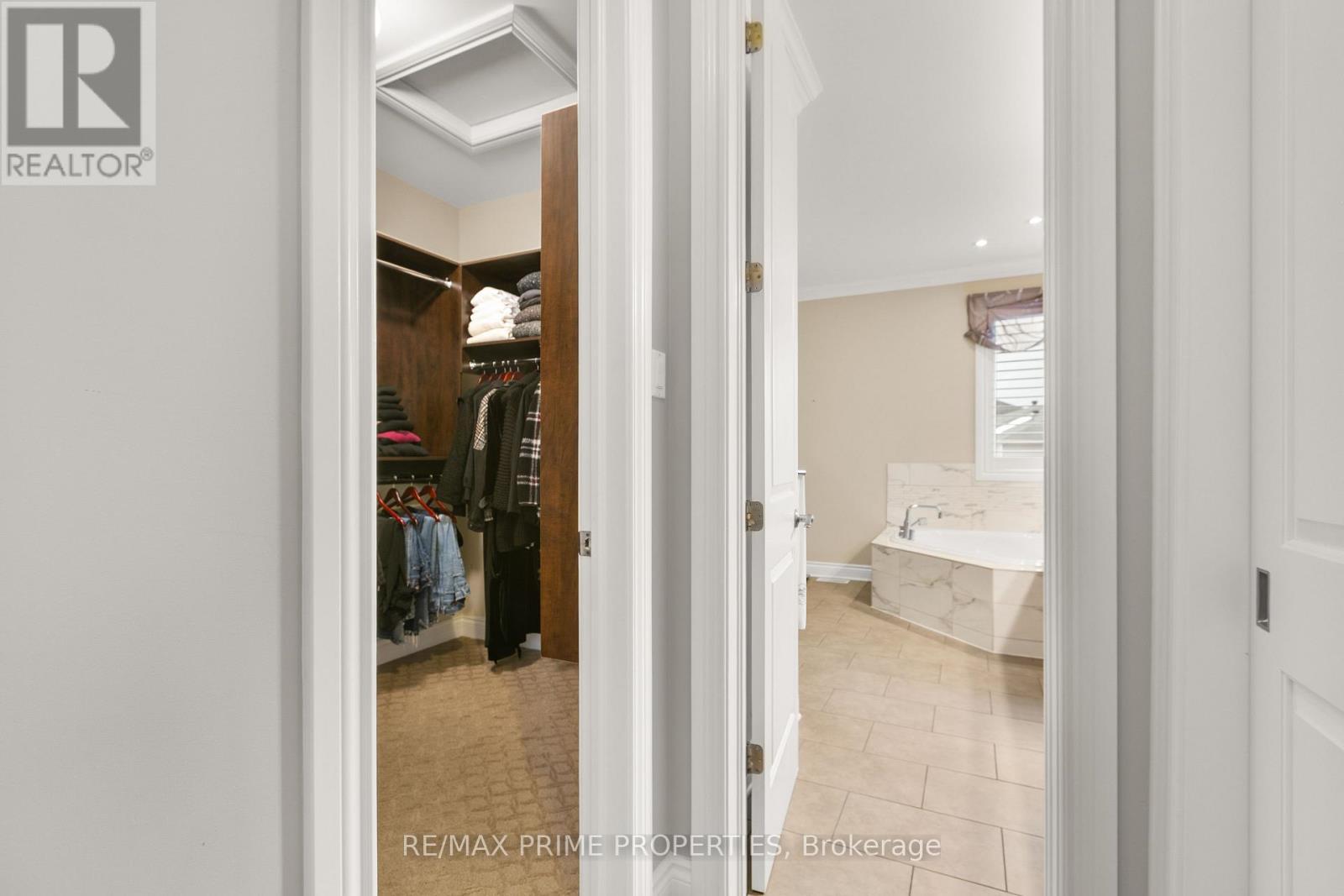 72 Branthaven Street, Ottawa, ON - Indoor Photo Showing Other Room