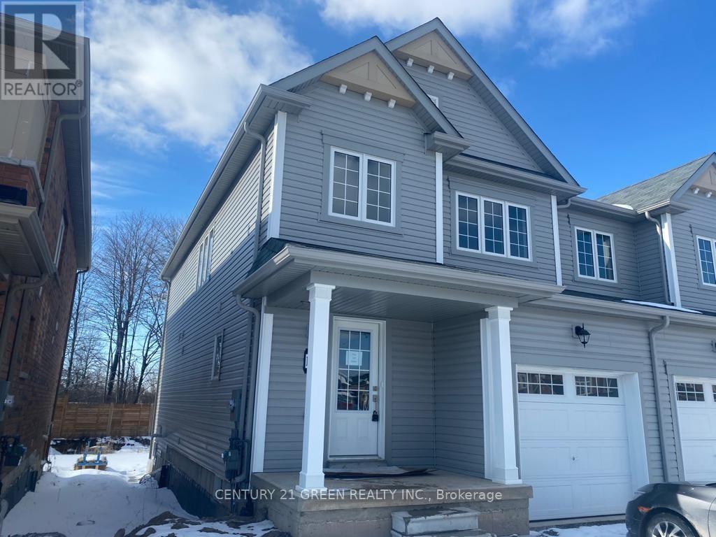 120 Esther Crescent, Thorold, ON - Outdoor