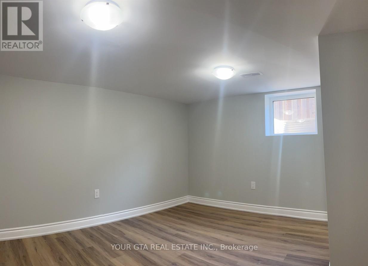 102 Massey Avenue, Kitchener, ON - Indoor Photo Showing Other Room