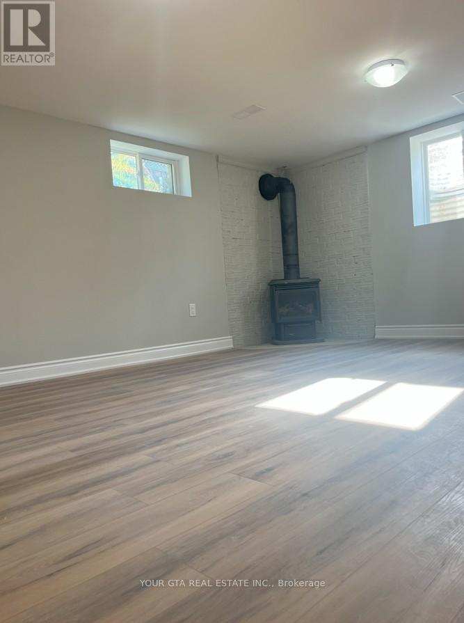 102 Massey Avenue, Kitchener, ON - Indoor