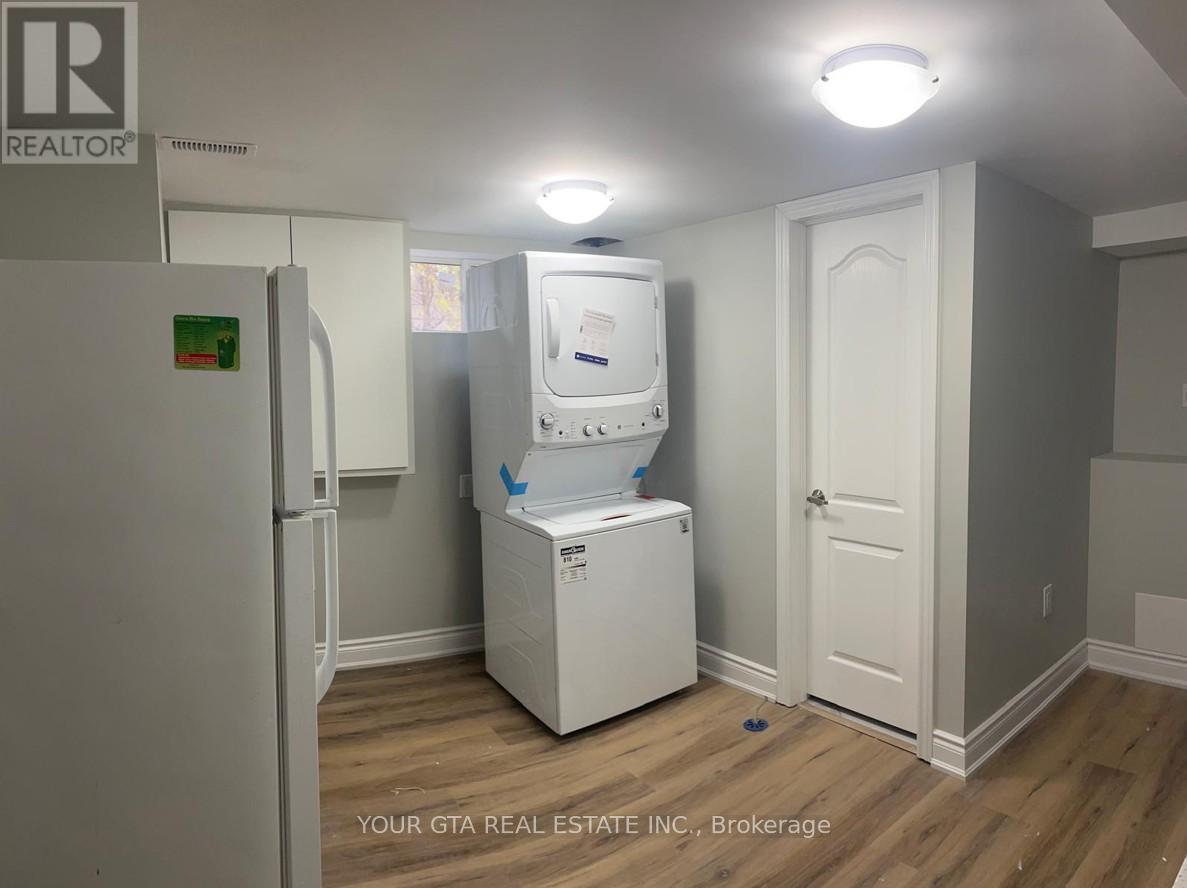 102 Massey Avenue, Kitchener, ON - Indoor Photo Showing Laundry Room