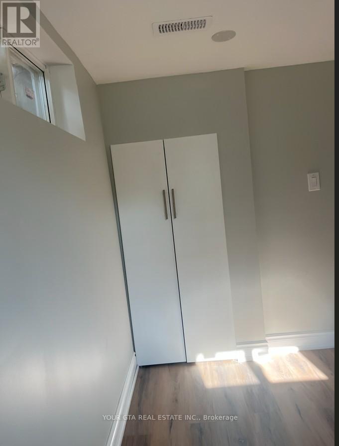 102 Massey Avenue, Kitchener, ON - Indoor Photo Showing Other Room