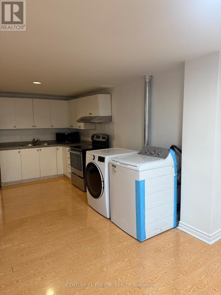 Basement - 185 Campbell Avenue, Vaughan, ON - Indoor Photo Showing Laundry Room