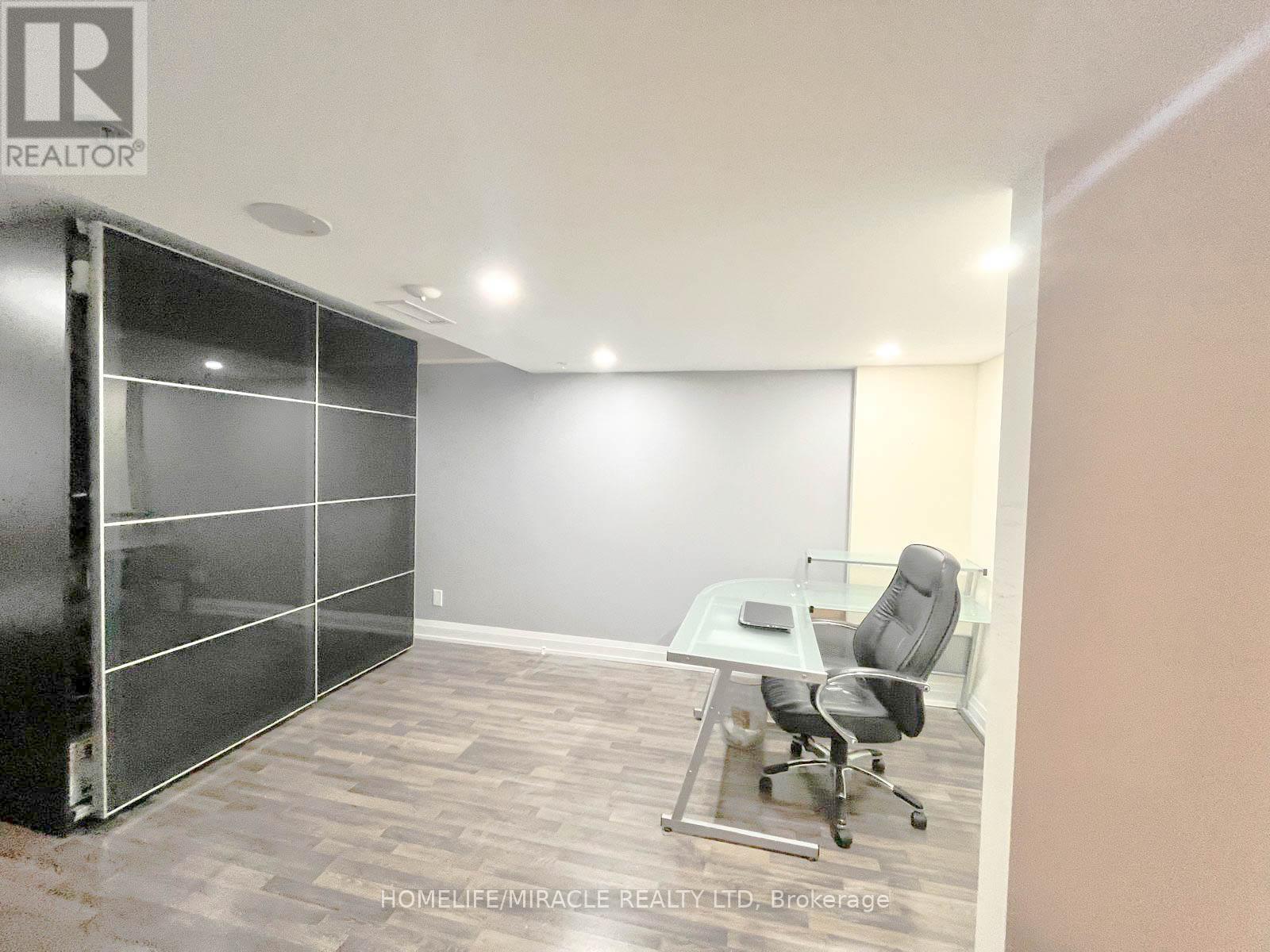 1301 - 565 Wilson Avenue, Toronto, ON - Indoor