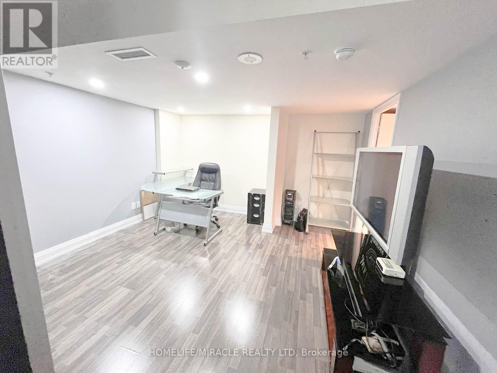 1301 - 565 Wilson Avenue, Toronto, ON - Indoor