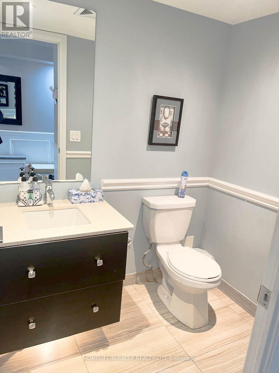 1301 - 565 Wilson Avenue, Toronto, ON - Indoor Photo Showing Bathroom