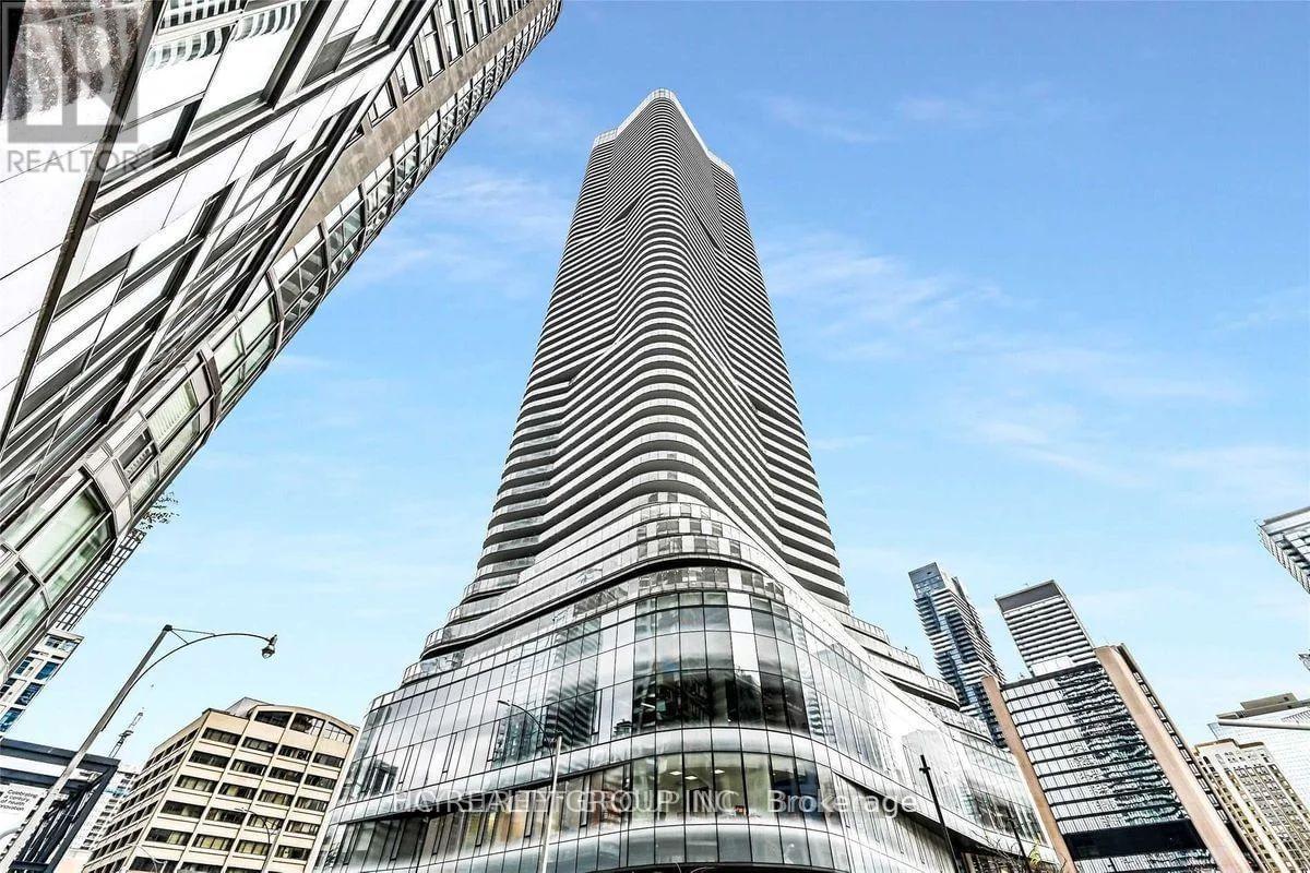 5705 - 11 Wellesley Street W, Toronto, ON - Outdoor