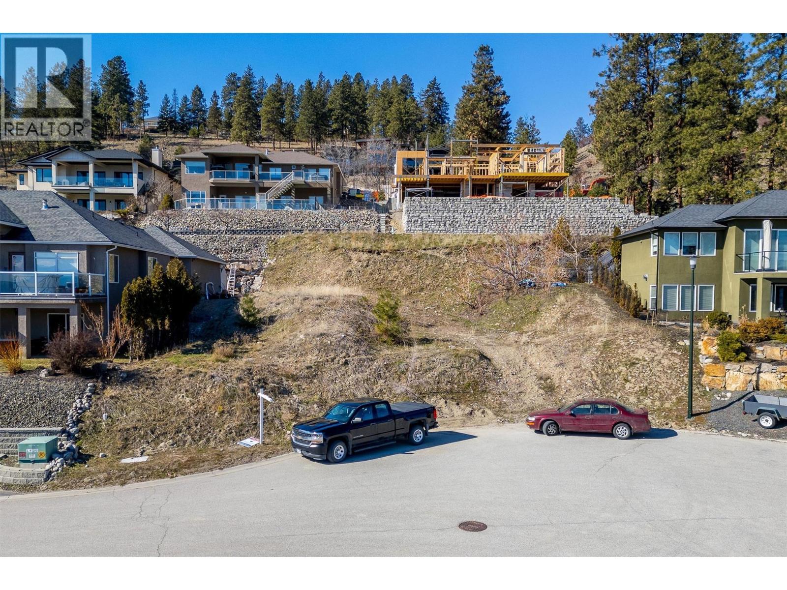 6486 Sherburn Road, Peachland, BC